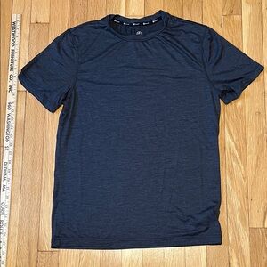 Gaiam - men’s dark grey/charcoal t-shirt. Medium.